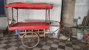 কাপড় বিক্রির প্যাডেল ভ্যান বিক্রি হবে