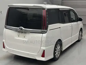 Toyota Noah 2021 Pearl
