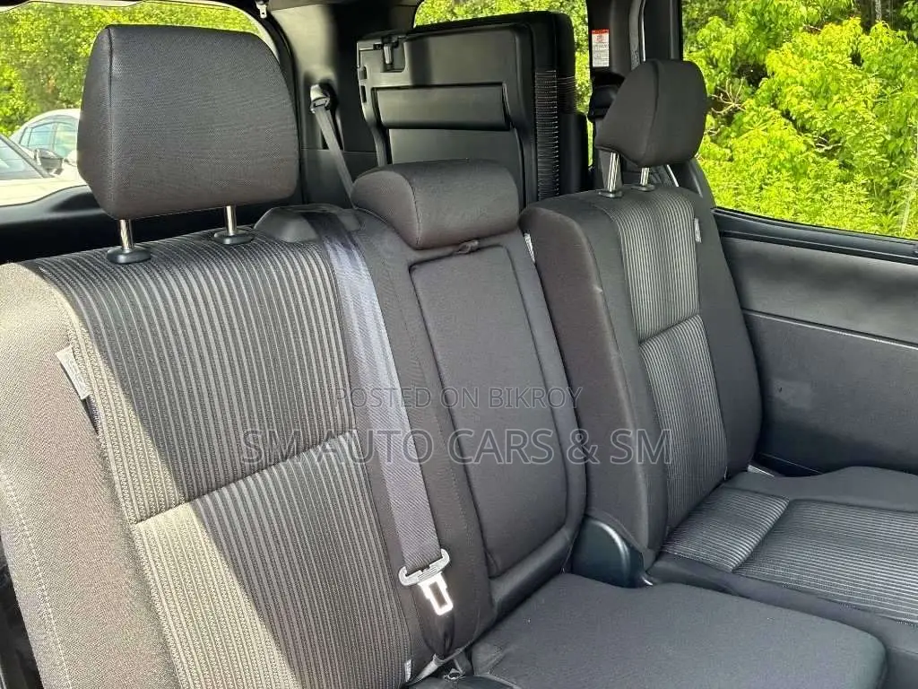 Toyota Noah 2021 Pearl