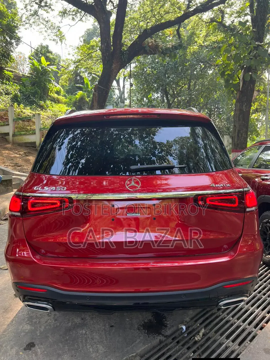 Mercedes-Benz GLS-Class GLS 400d 2022 Red