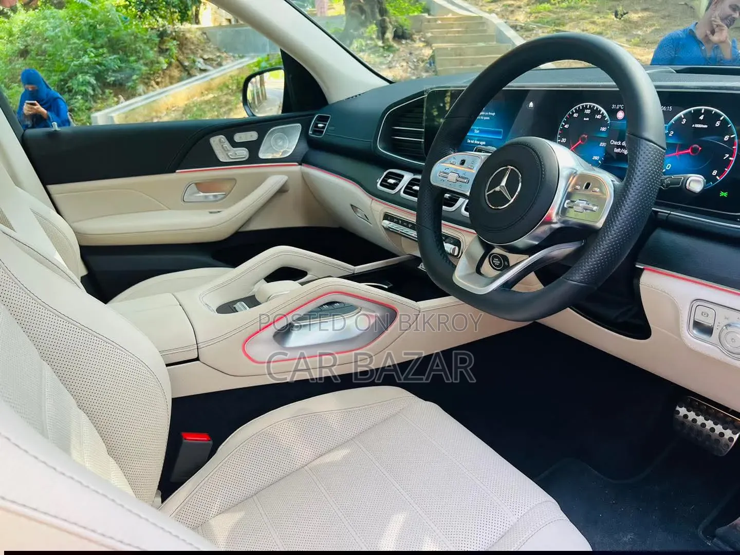 Mercedes-Benz GLS-Class GLS 400d 2022 Red