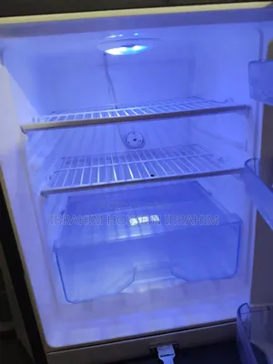 This is a good Walton fridge, if anyone wants to buy please contact