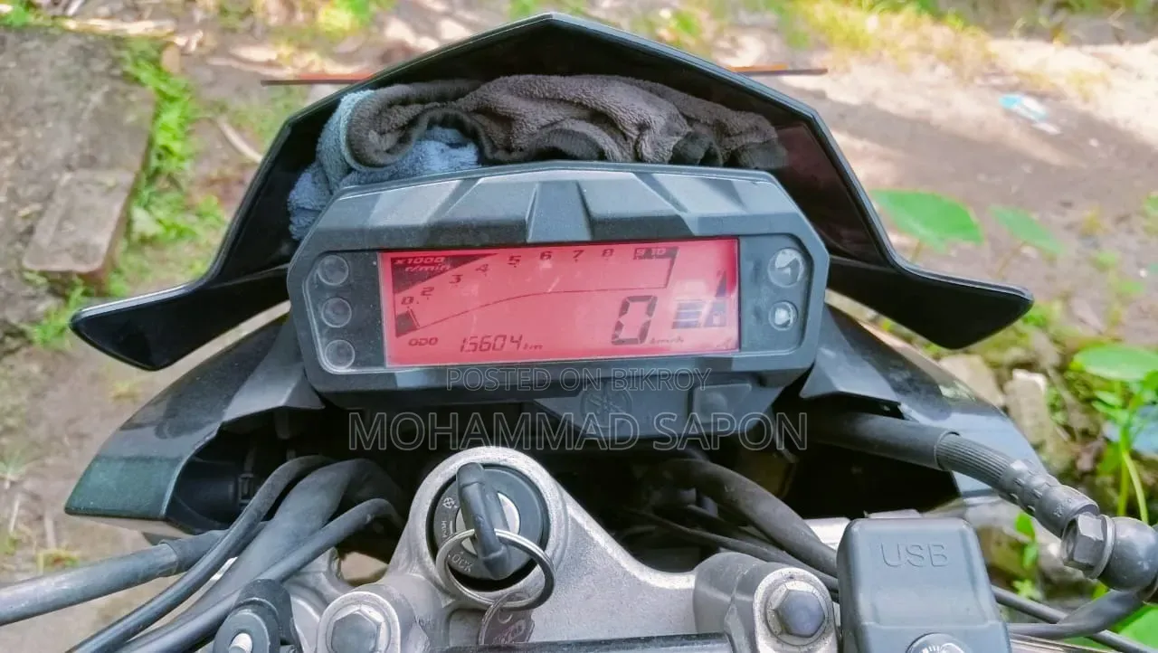 ইয়ামাহা এফজেডএস ভি২ ২০২২ ব্ল্যাক