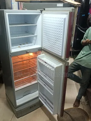 14 CFT Running LG Fridge for Sale