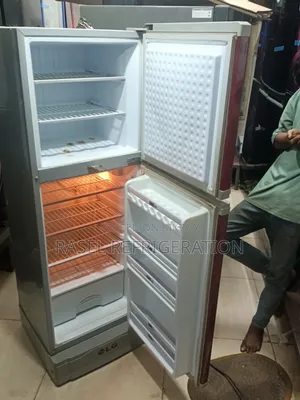 14 CFT Running LG Fridge for Sale