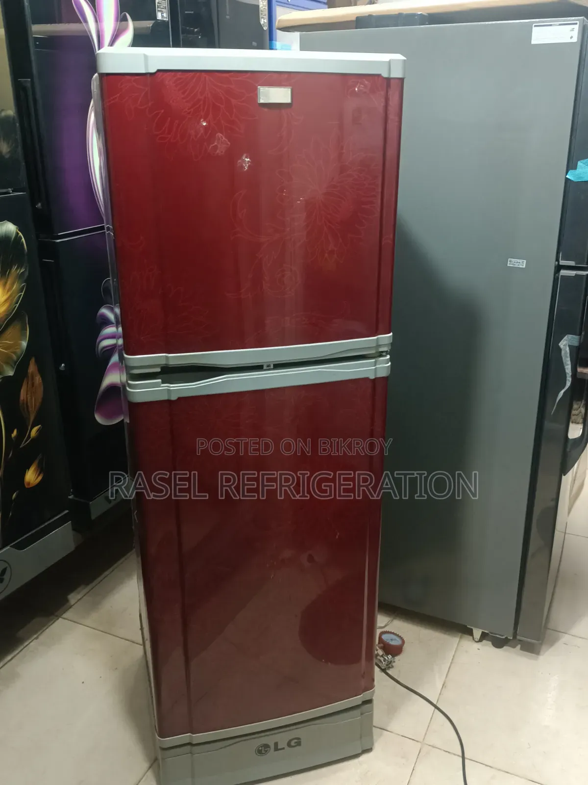 14 CFT Running LG Fridge for Sale