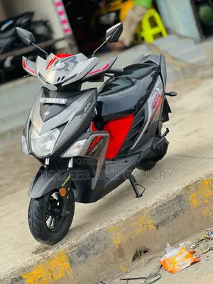 ইয়ামাহা রোড স্টার ২০২২ গ্রে