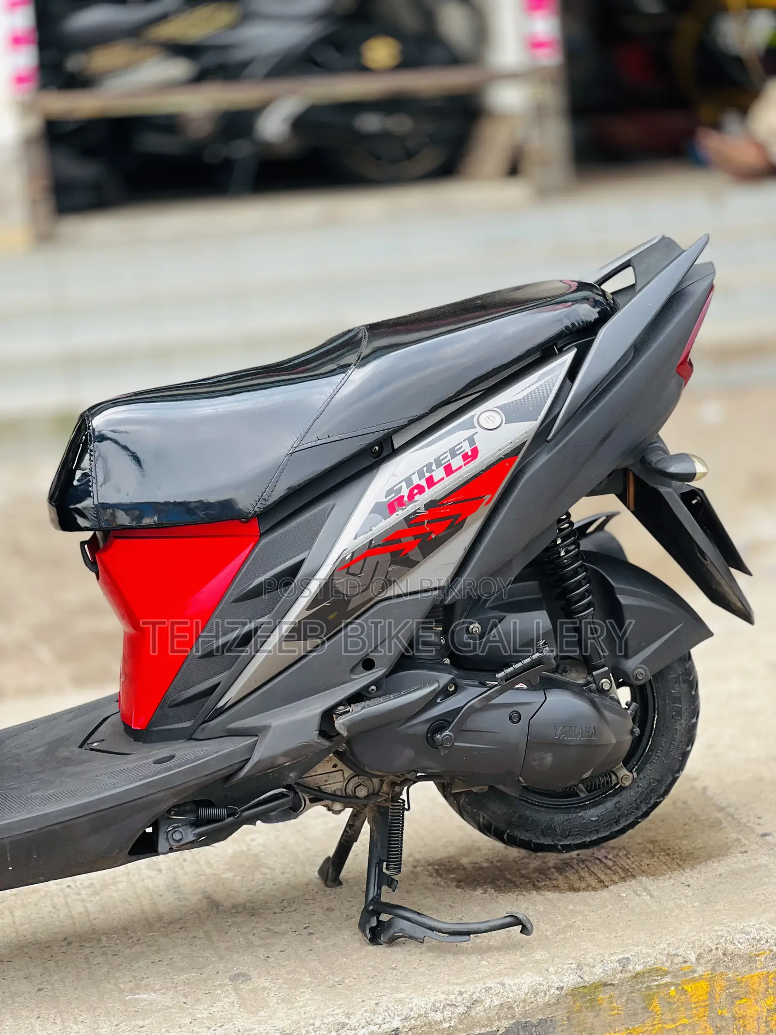 ইয়ামাহা রোড স্টার ২০২২ গ্রে