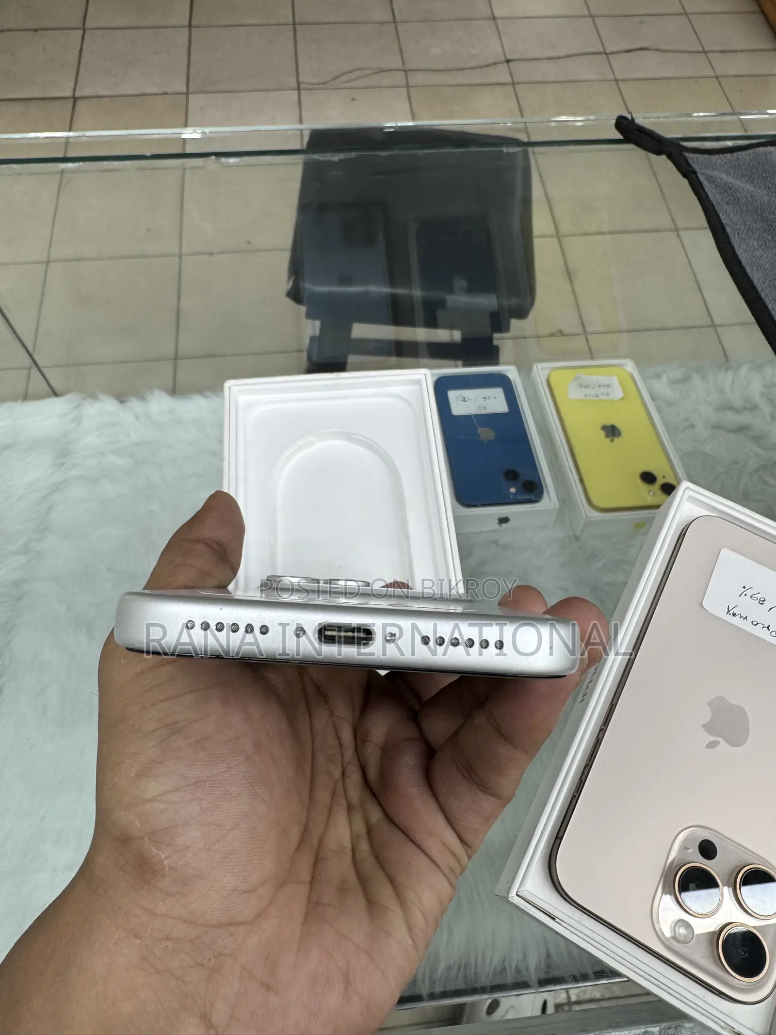 অ্যাপল আইফোন ১৭ প্রো ম্যাক্স ২৫৬ জিবি সিলভার