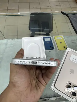 অ্যাপল আইফোন ১৭ প্রো ম্যাক্স ২৫৬ জিবি সিলভার
