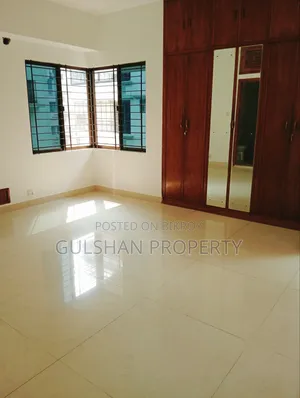 গুলশান ইস্ট এ ৩ বেডরুমের অ্যাপার্টমেন্ট ভাড়ার জন্য