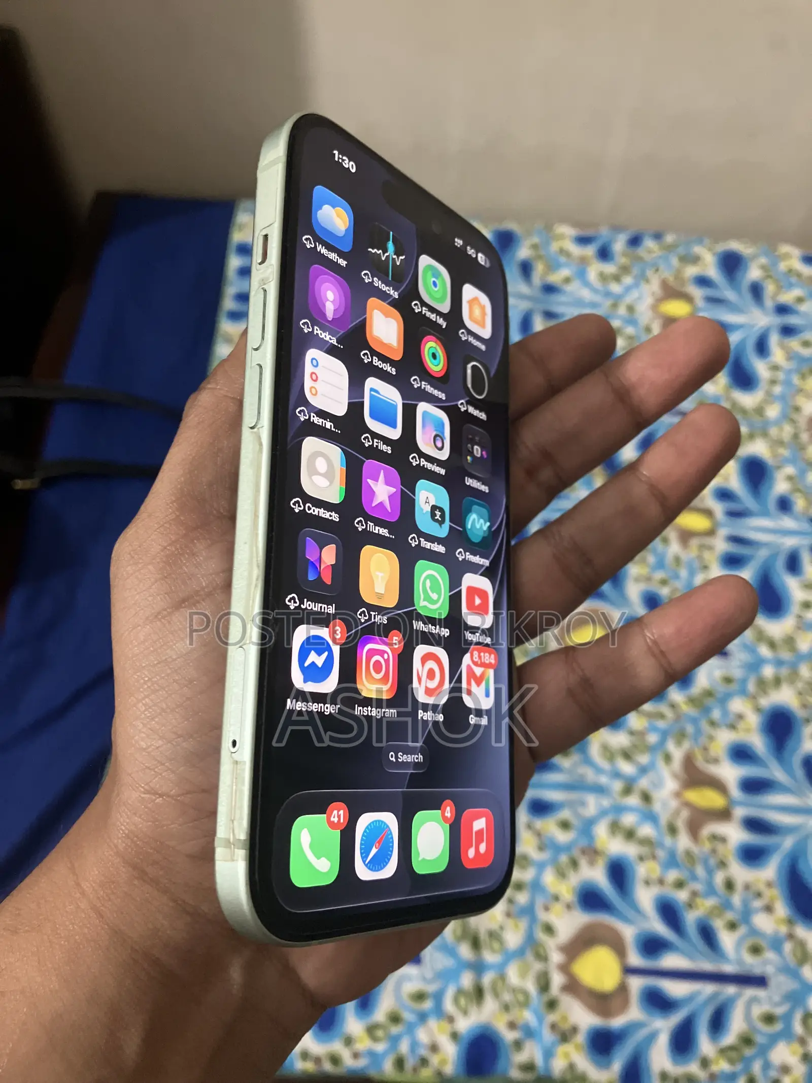 Apple iPhone 15 128 GB Green