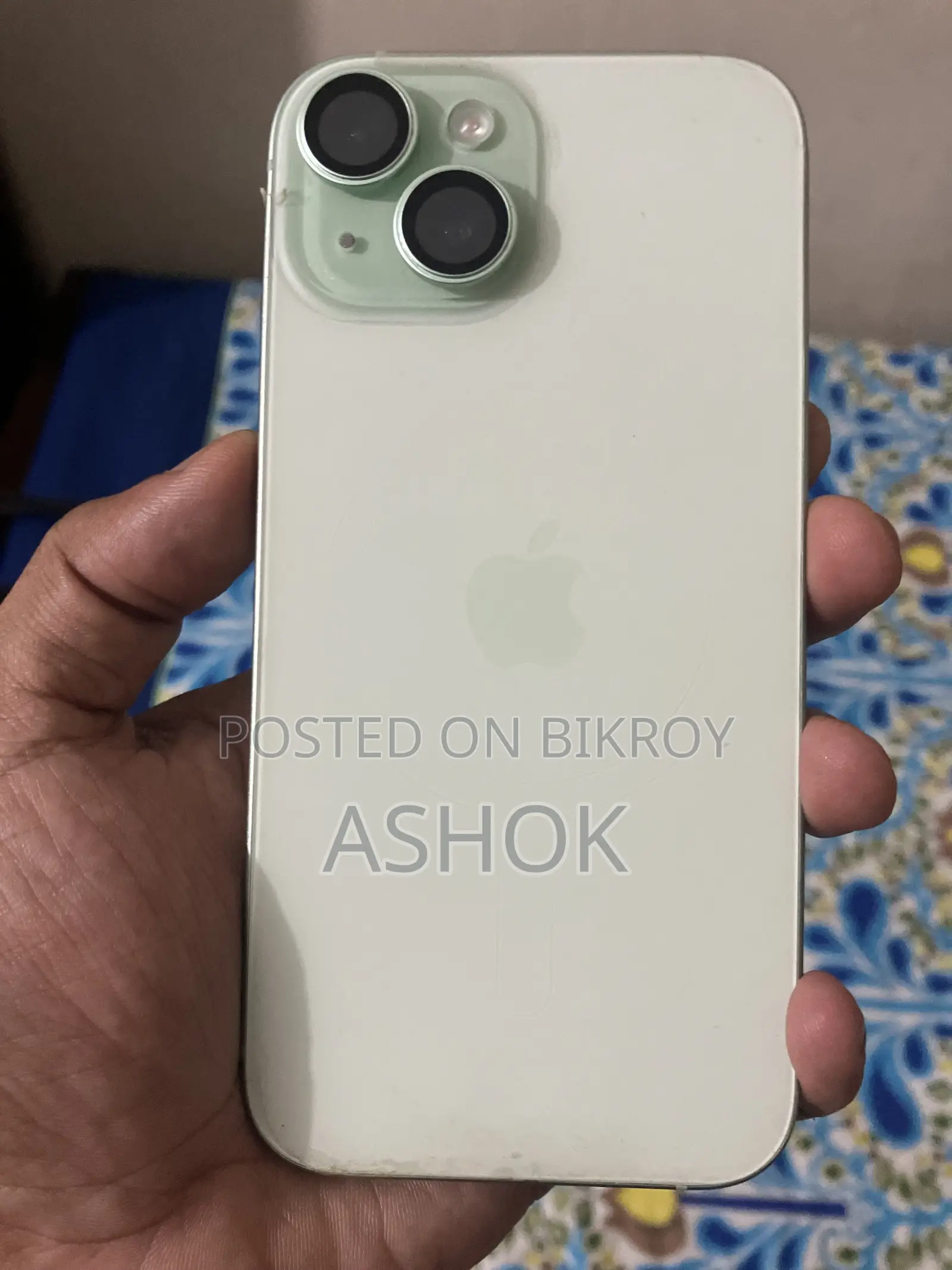 Apple iPhone 15 128 GB Green