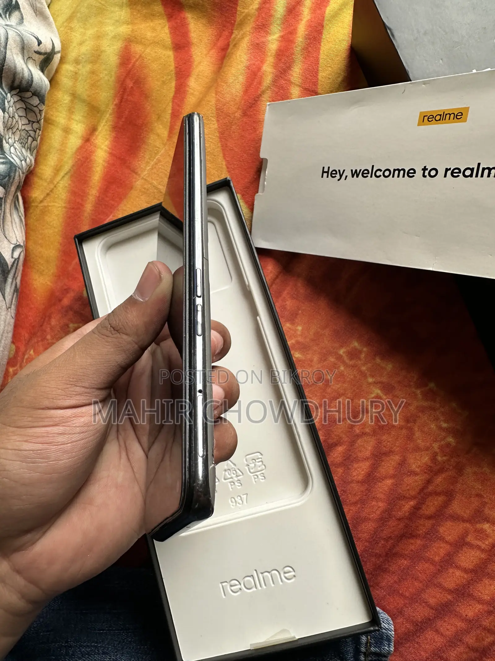রিয়েলমি ১২ ১২৮ জিবি গ্রে