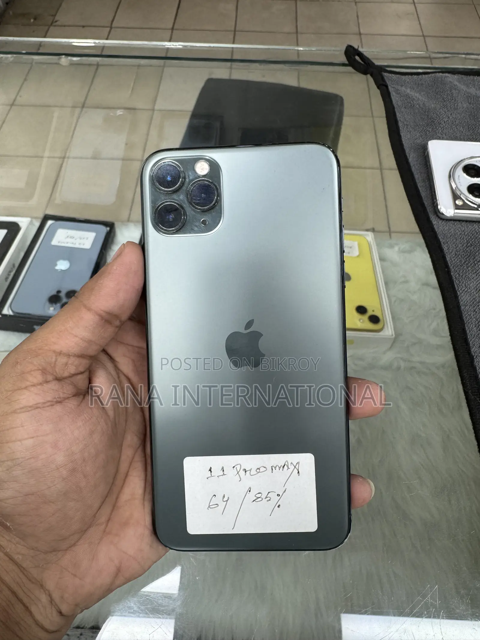 Apple iPhone 11 Pro Max 64 GB Green