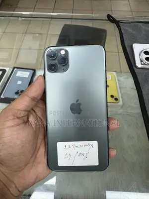 Apple iPhone 11 Pro Max 64 GB Green