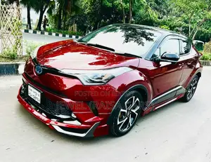 টয়োটা সি-এইচআর ২০১৮ মেরুন