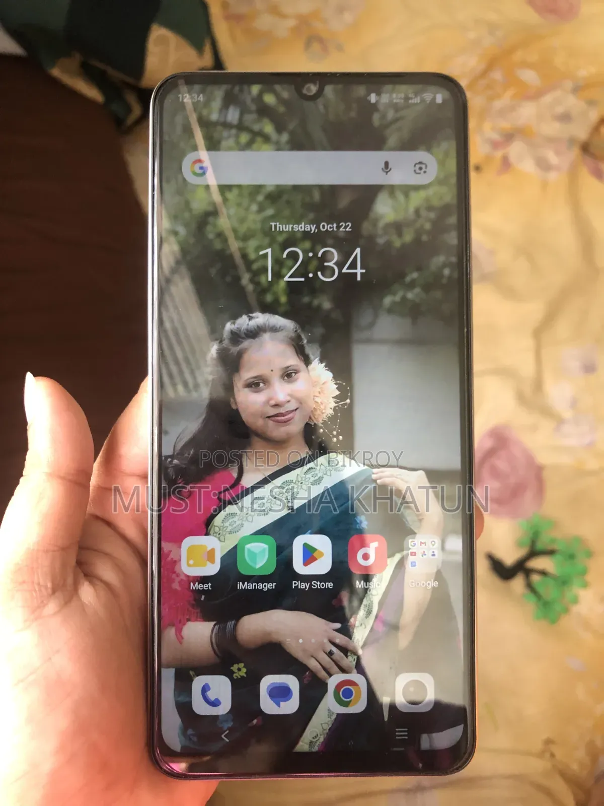 New Vivo Y04 64 GB Gold
