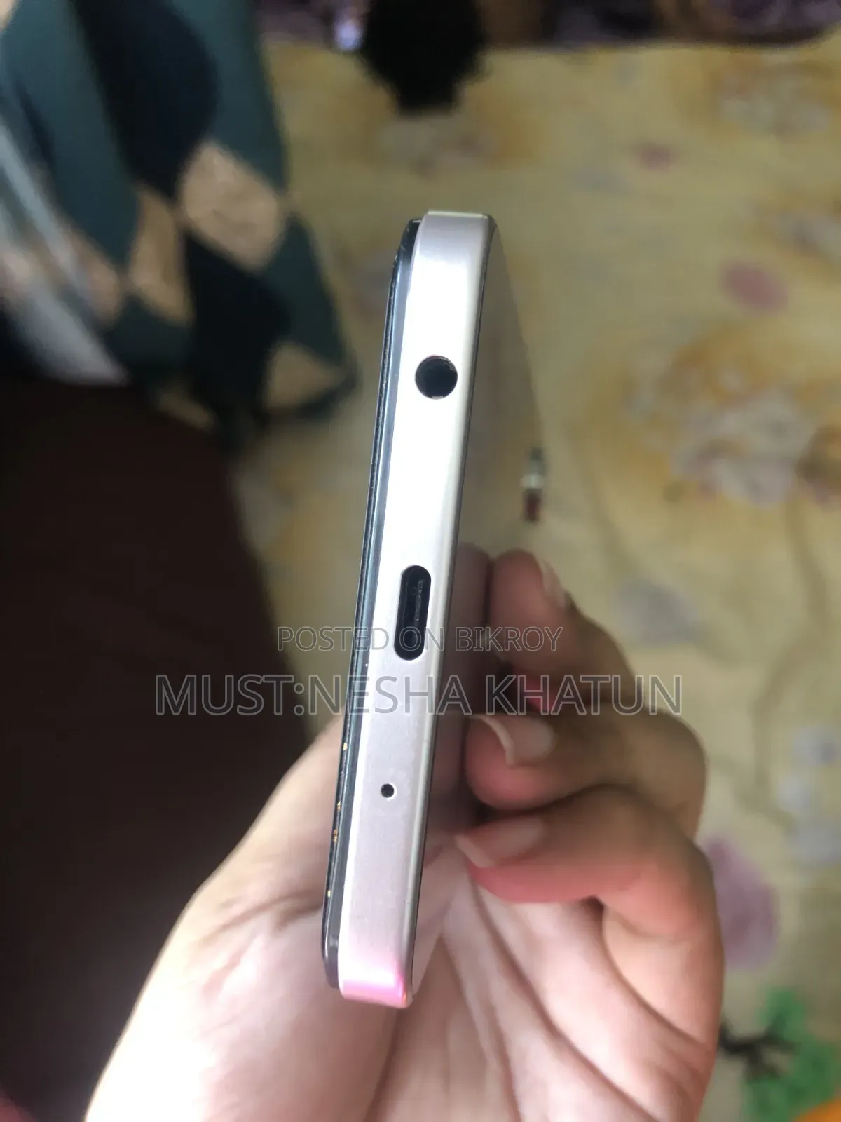 New Vivo Y04 64 GB Gold