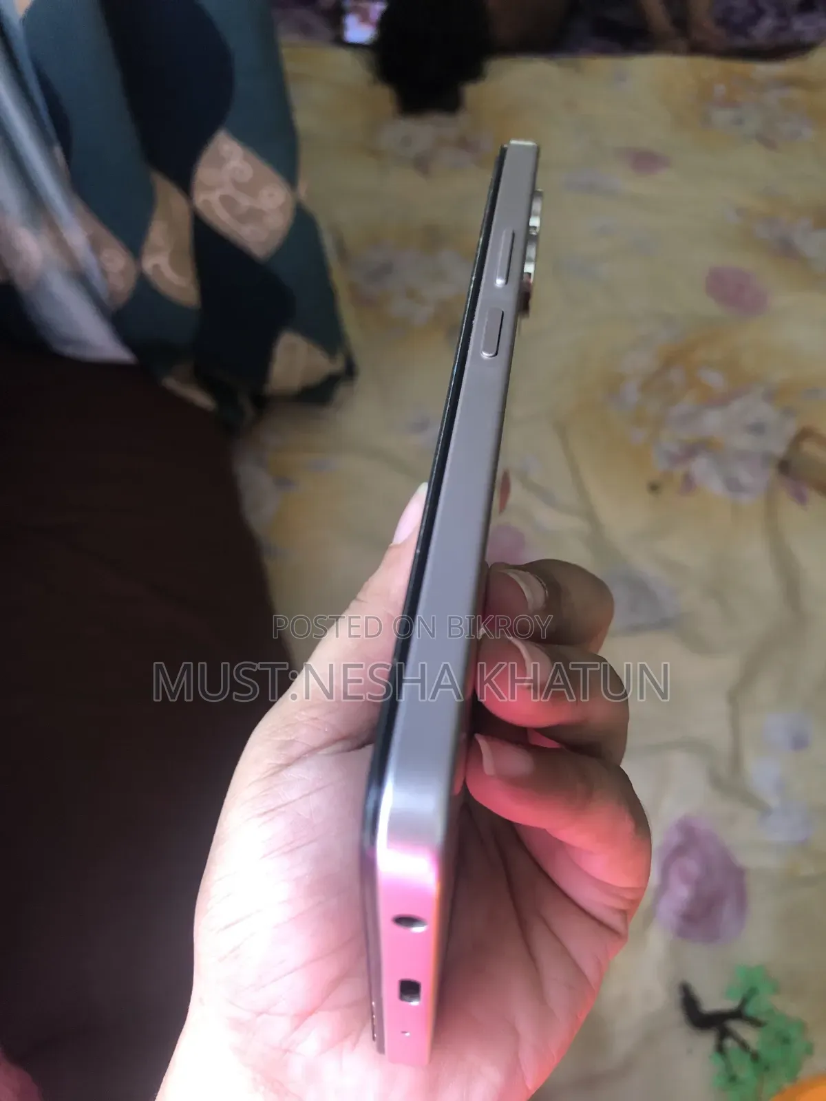 New Vivo Y04 64 GB Gold