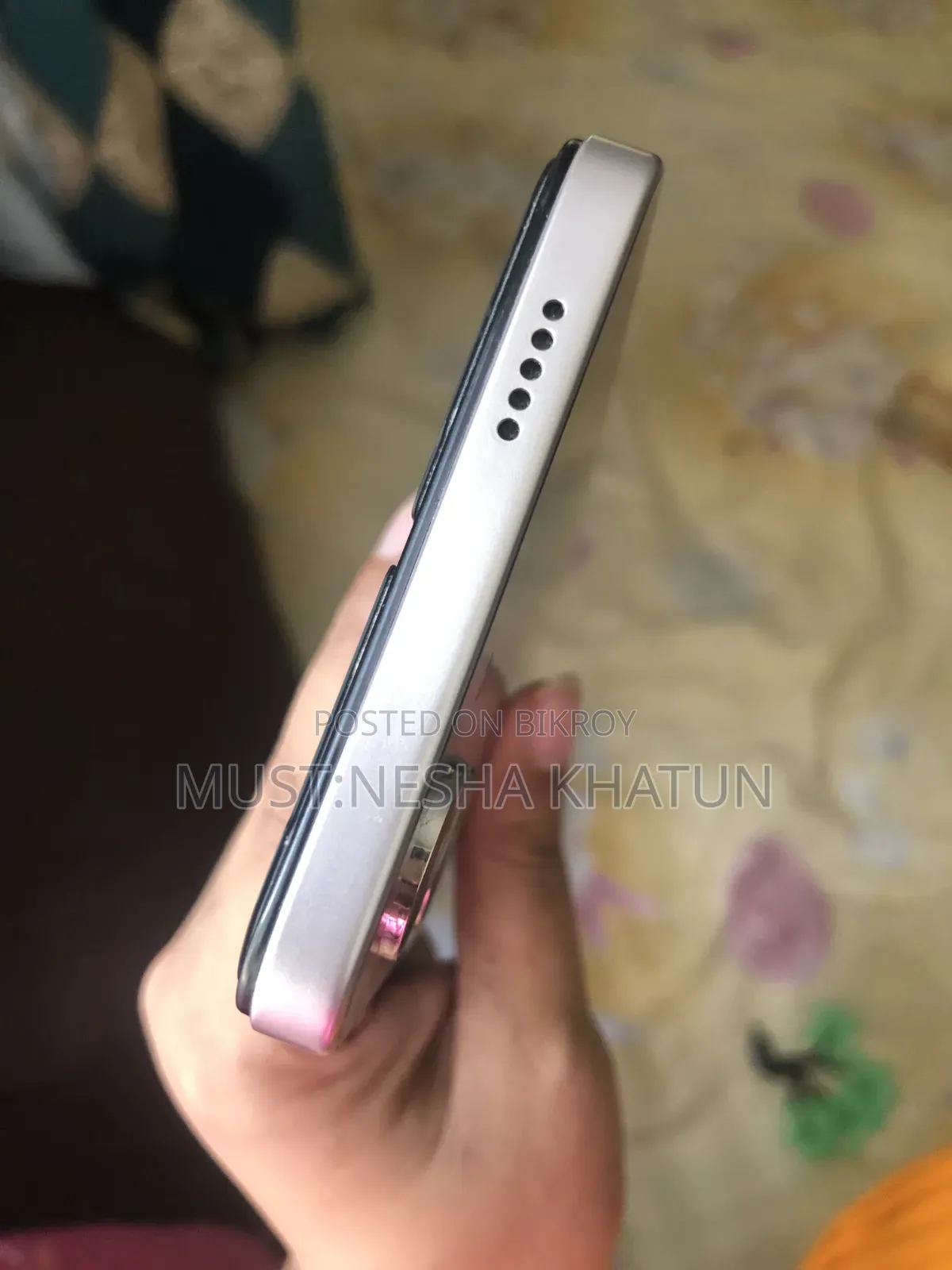 New Vivo Y04 64 GB Gold