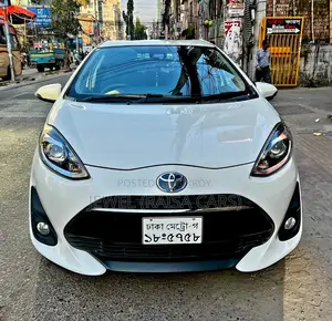 Toyota Aqua 2019 Pearl