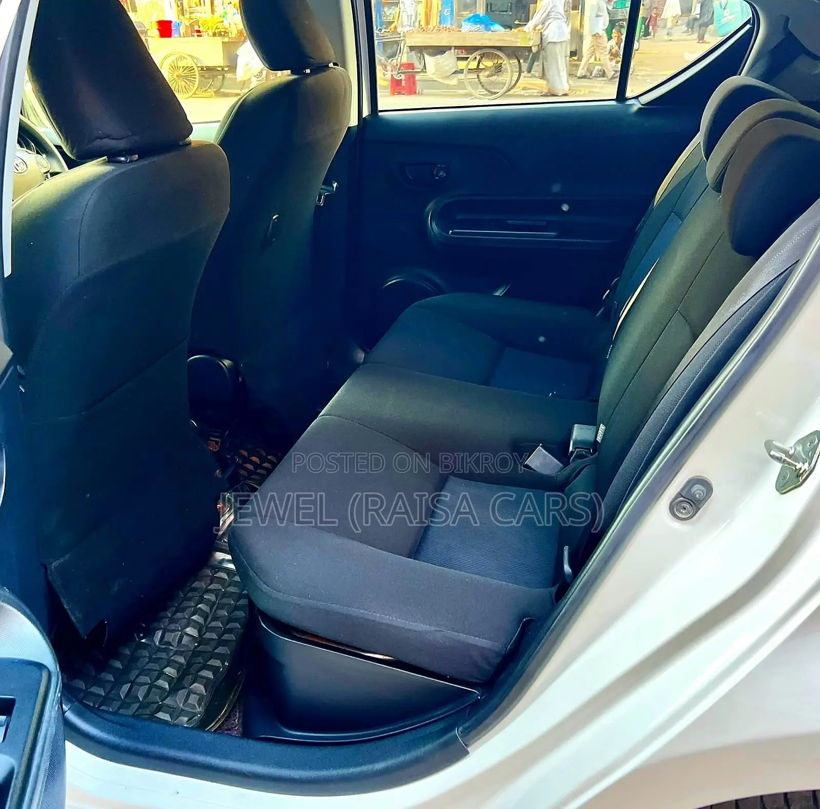 Toyota Aqua 2019 Pearl