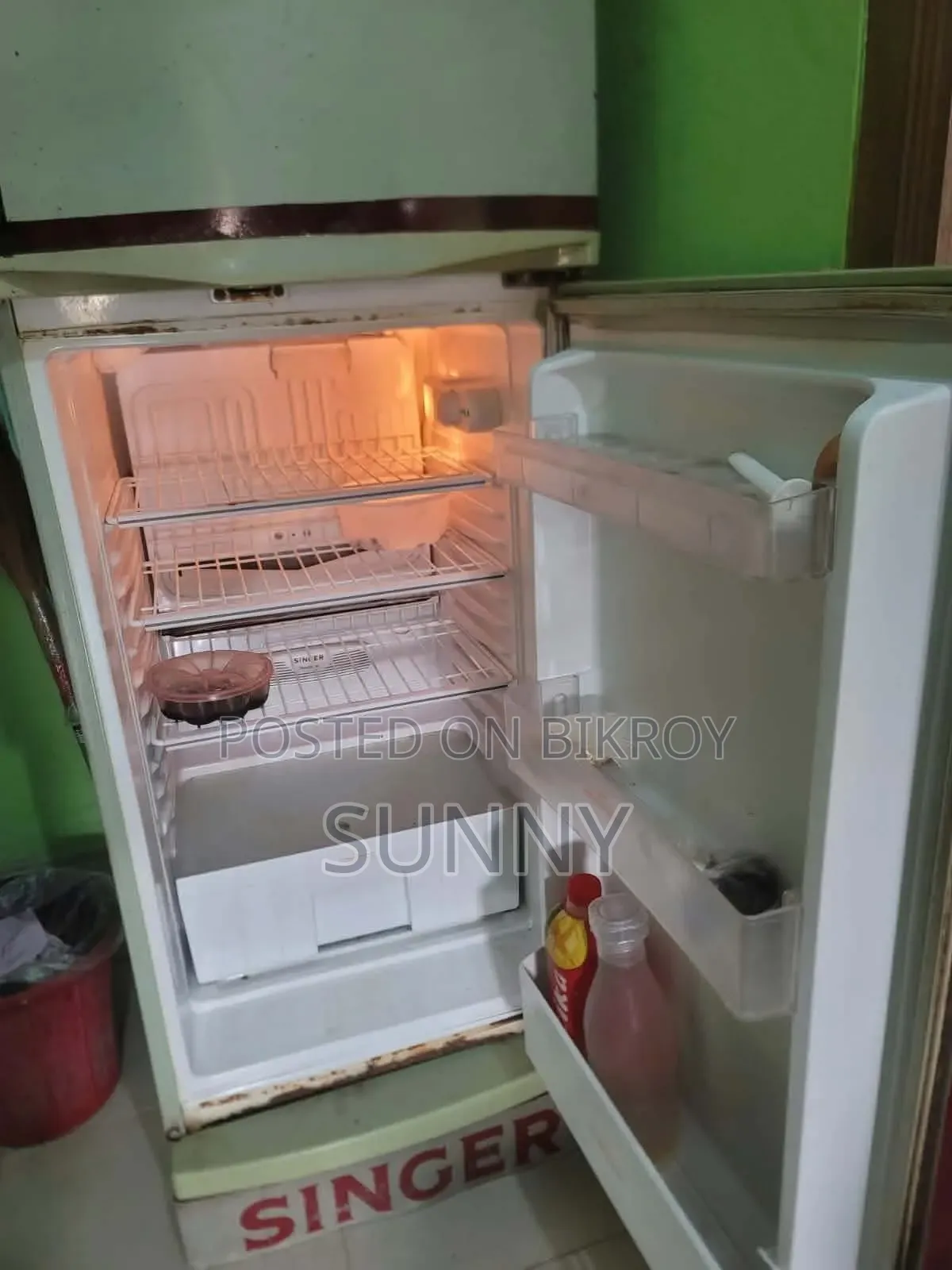 Singer Fridge