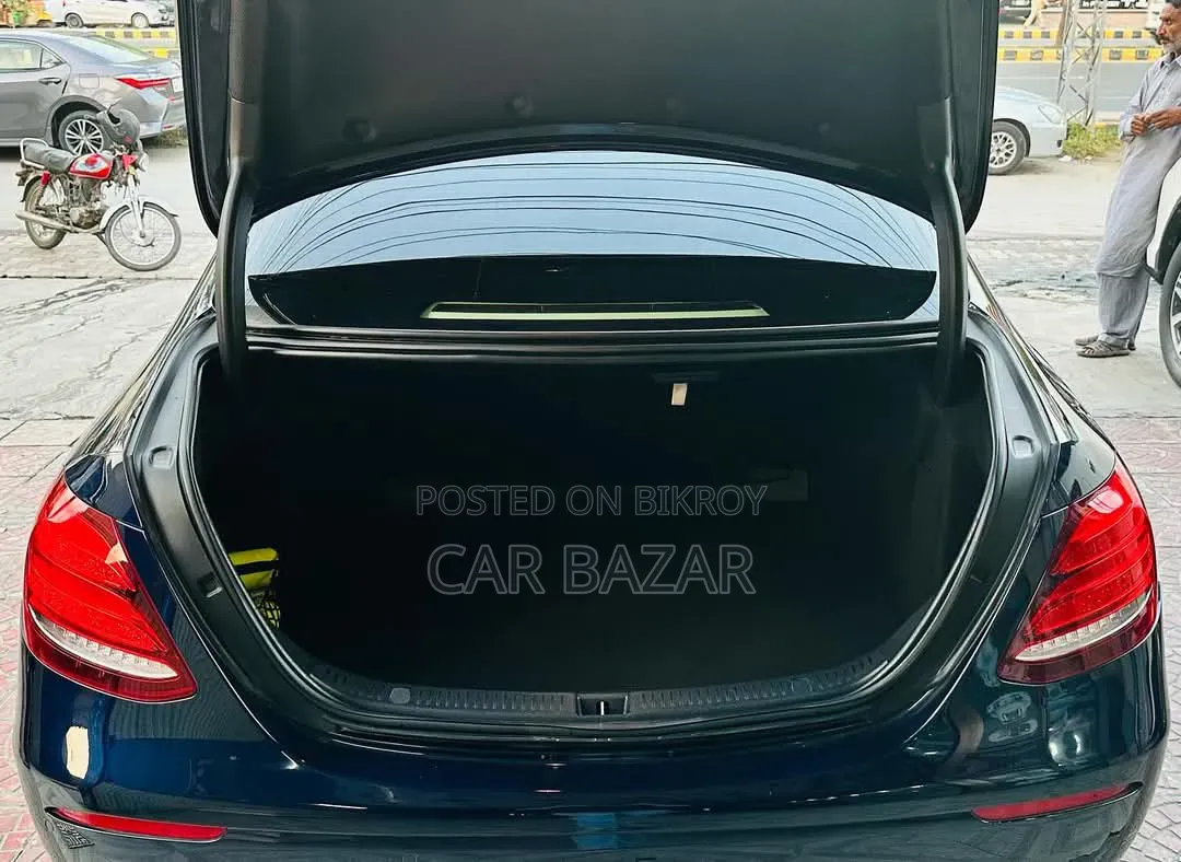 Mercedes-Benz E-Class 2021 Blue