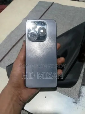 টেকনো ক্যামন ৪০ প্রো ৪জি ২৫৬ জিবি কালো