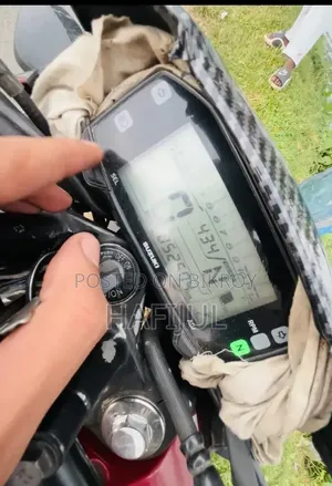 সুজুকি জিক্সার ২০২২ রেড