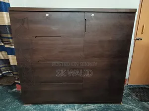নতুন ওয়ারড্রব।