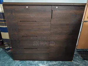 নতুন ওয়ারড্রব।