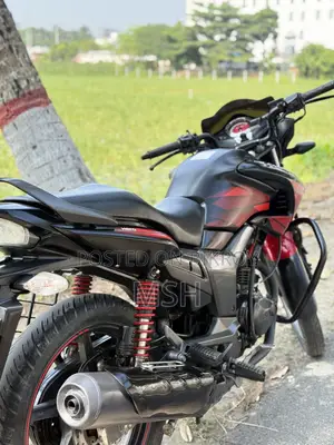 হিরো হাংক ২০২১ কালো