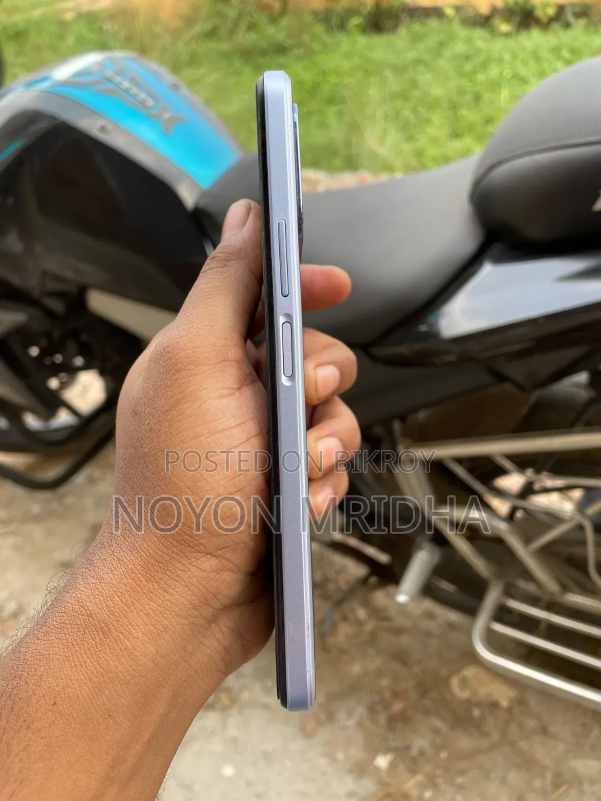 হনার এক্স৮ ৫জি ১২৮ জিবি হোয়াইট