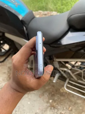 হনার এক্স৮ ৫জি ১২৮ জিবি হোয়াইট