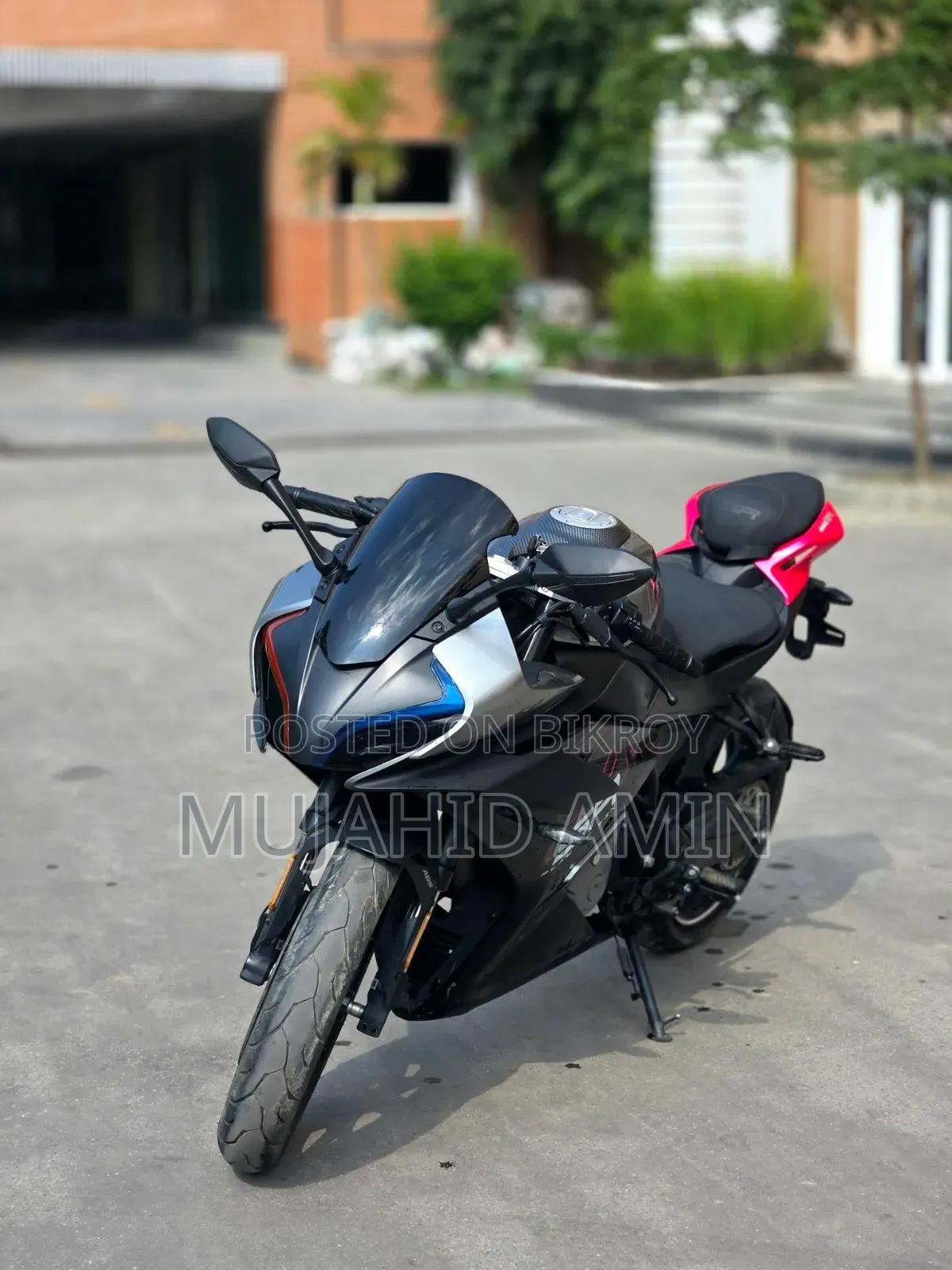 CFMoto 300SR 2026 Black