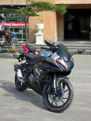 CFMoto 300SR 2026 Black