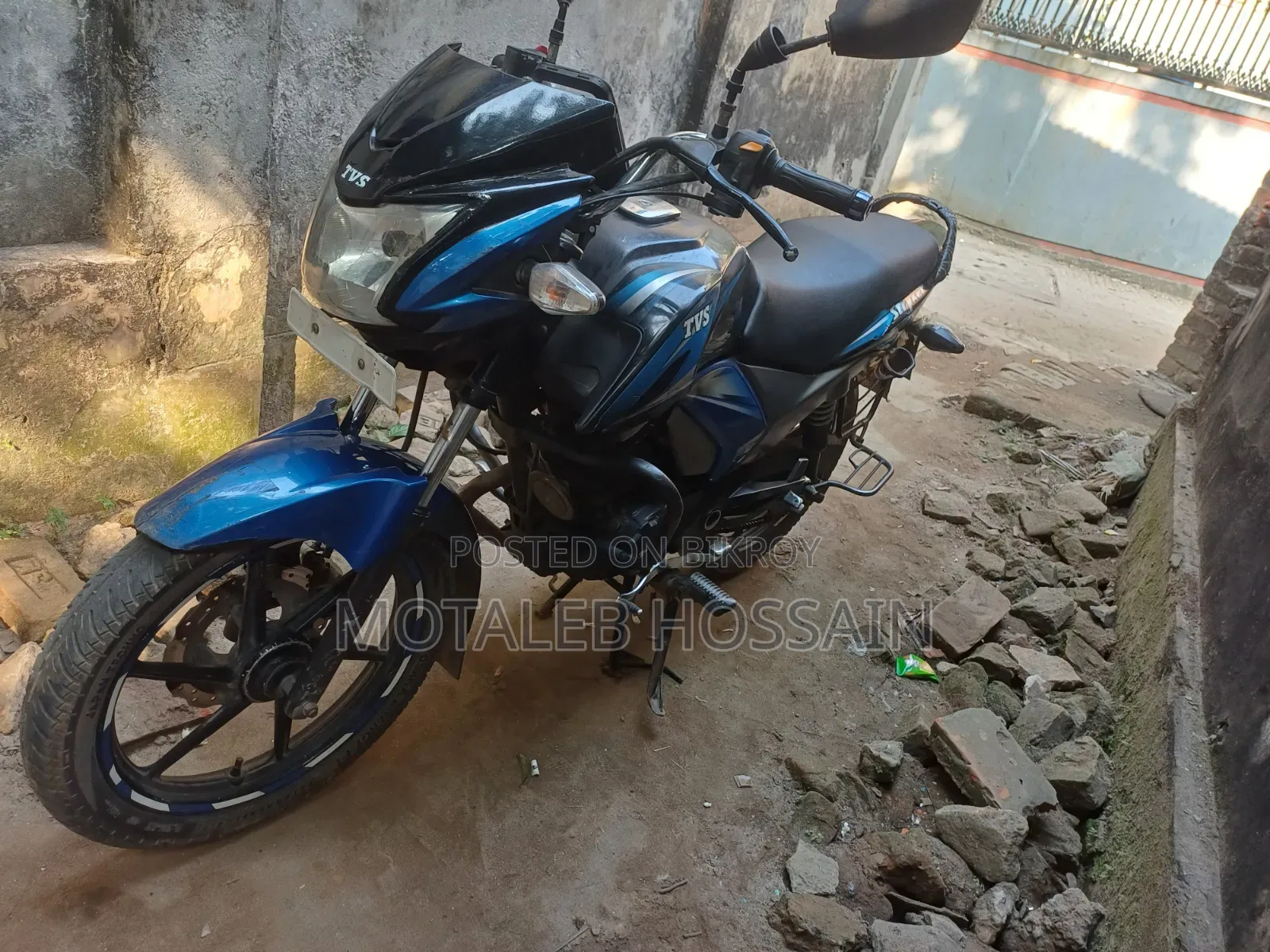 টিভিএস স্ট্রাইকার ১২৫ ২০১৮ নীল