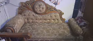 Devinne Sofa