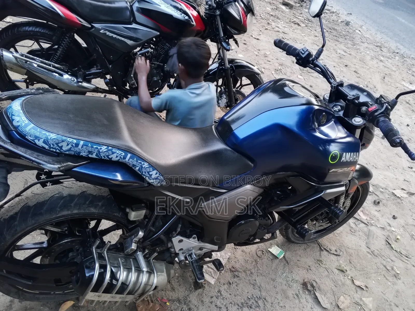 ইয়ামাহা এফজেএস ভি৩ ২০২১ নীল