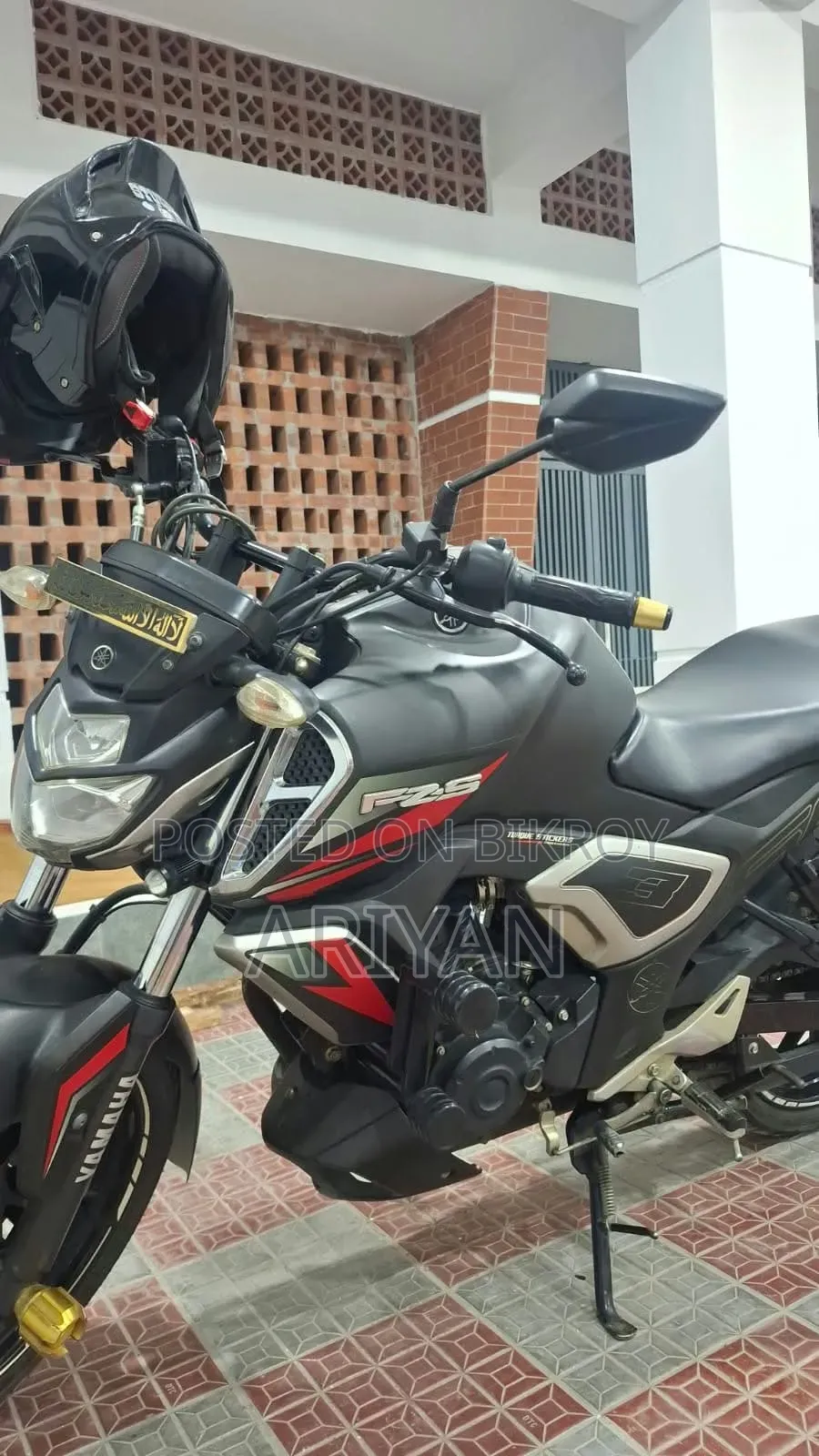 Yamaha FZS V3 2025 Gray
