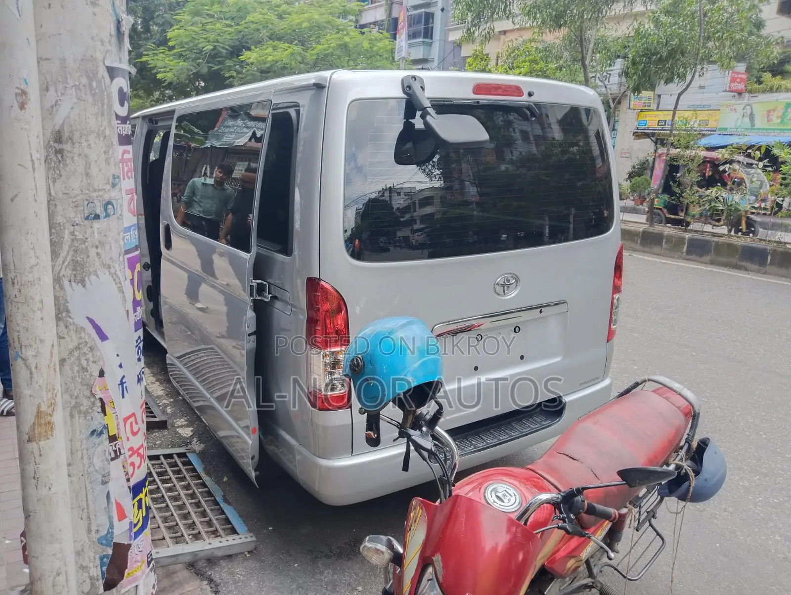 টয়োটা হাইএচ ২০২১ সিলভার