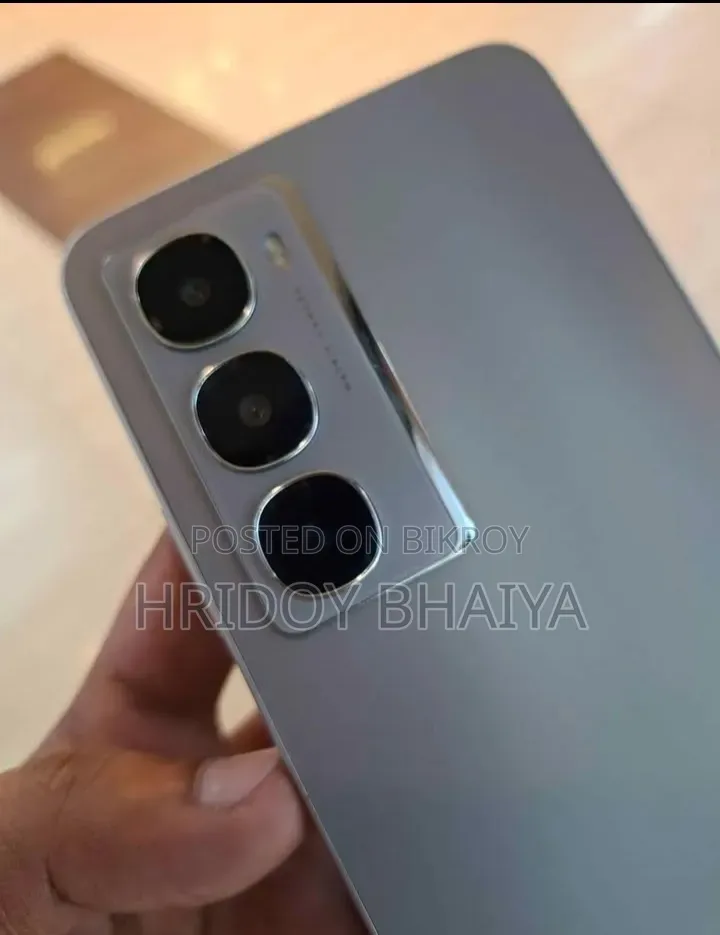 Itel City 100 128 GB Silver