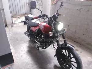 Bajaj Avenger 160 Street 2022 Red