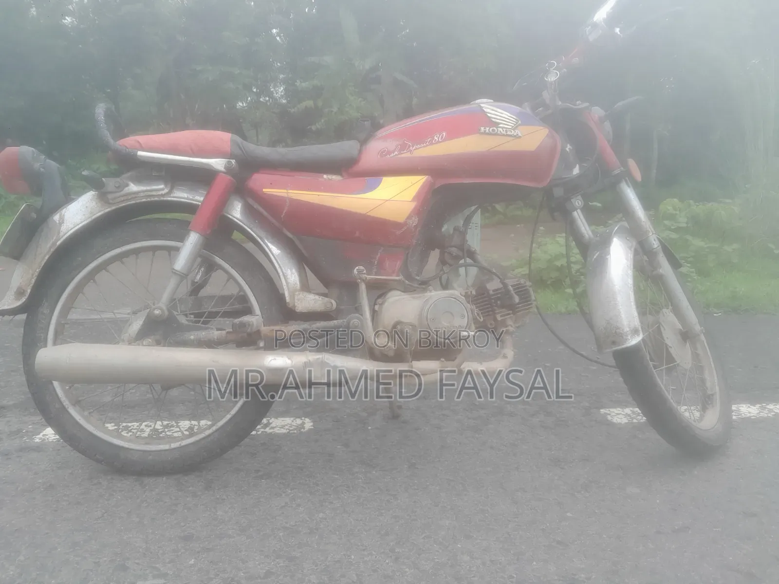 Honda 2005 Red