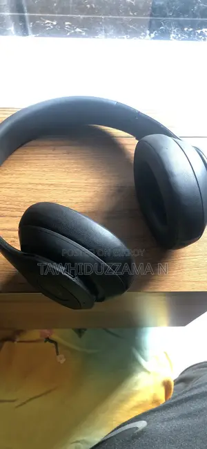 Beats Headphone Set Including Box.