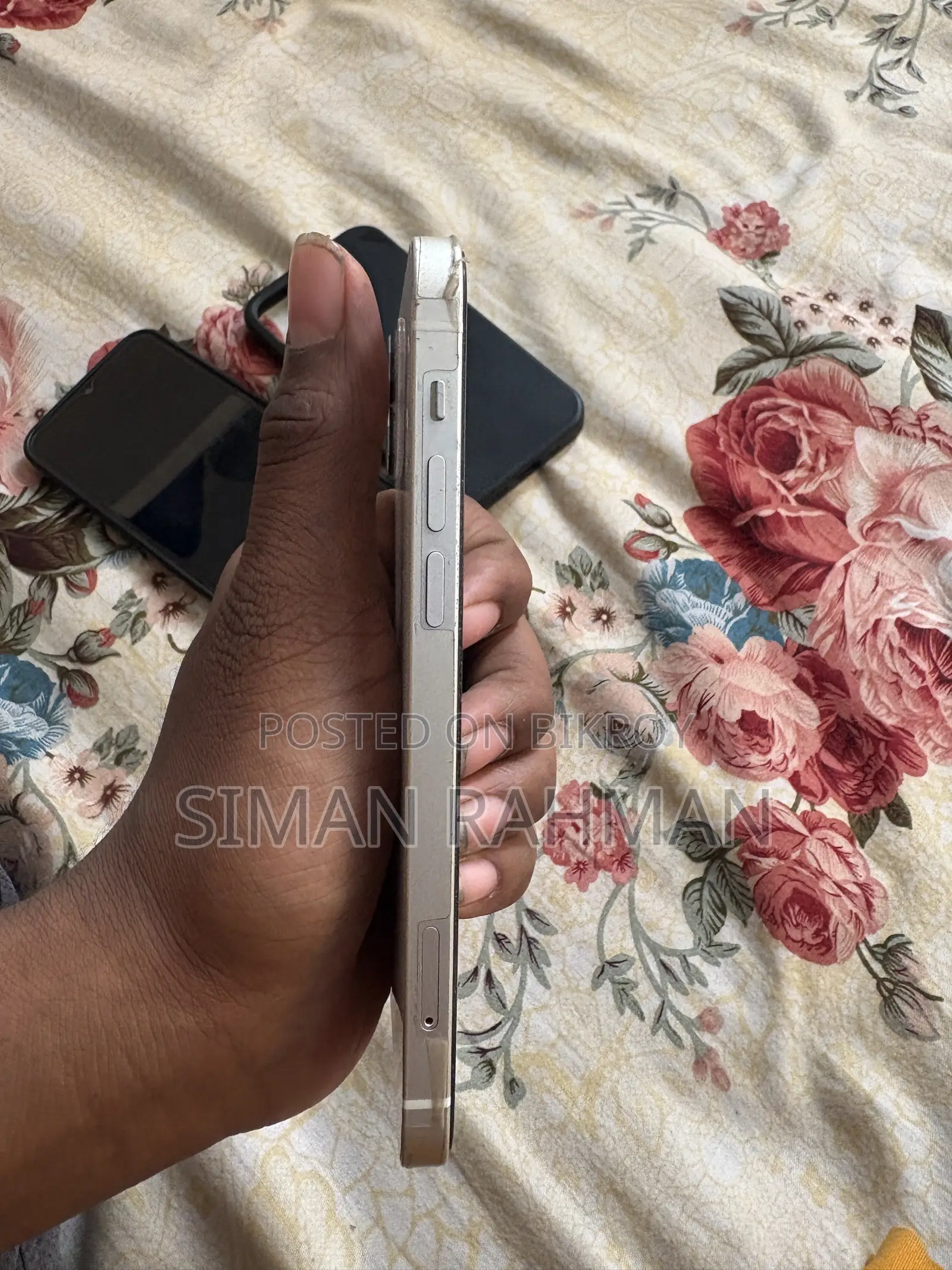 অ্যাপল আইফোন ১২ ১২৮ জিবি সাদা