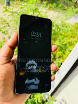 স্যামসাং গ্যালাক্সি এস২০ ৫জি ইউডব্লিউ ১২৮ জিবি ব্ল্যাক