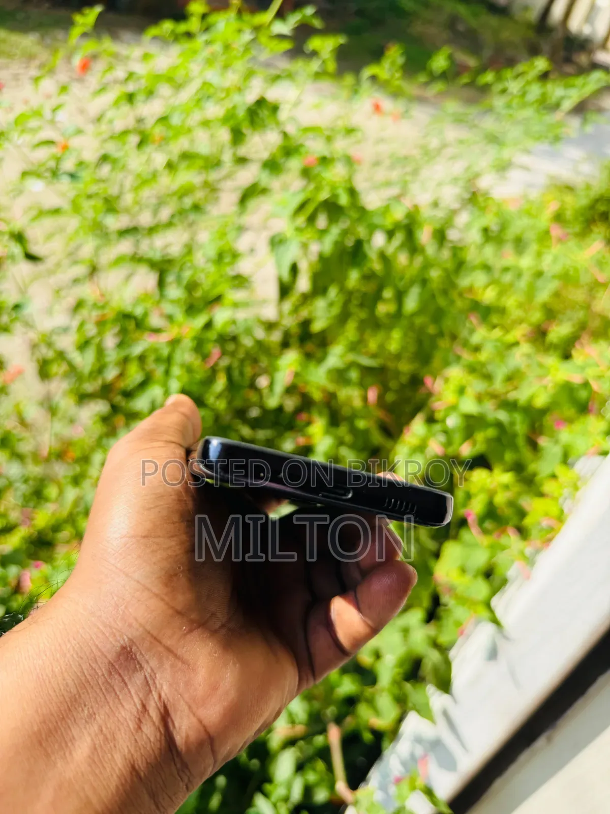 স্যামসাং গ্যালাক্সি এস২০ ৫জি ইউডব্লিউ ১২৮ জিবি ব্ল্যাক
